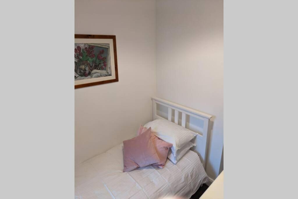 Glenfinnan - Two Bedroom Apartment ดันเฟิร์มลิน ภายนอก รูปภาพ